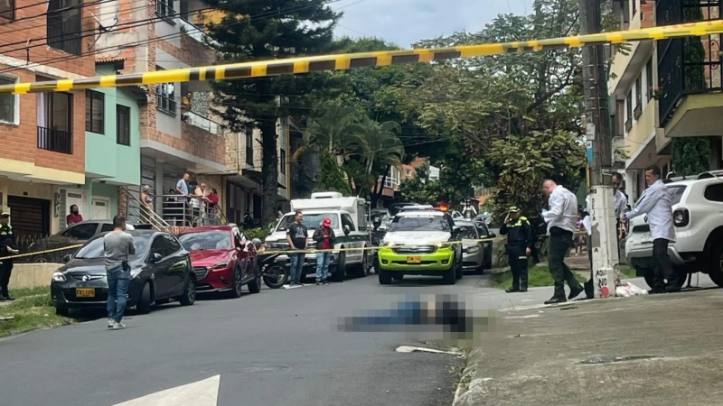 Foto de lugar donde un hombre, señalado de estar cometiendo un hurto, murió tras ser baleado.