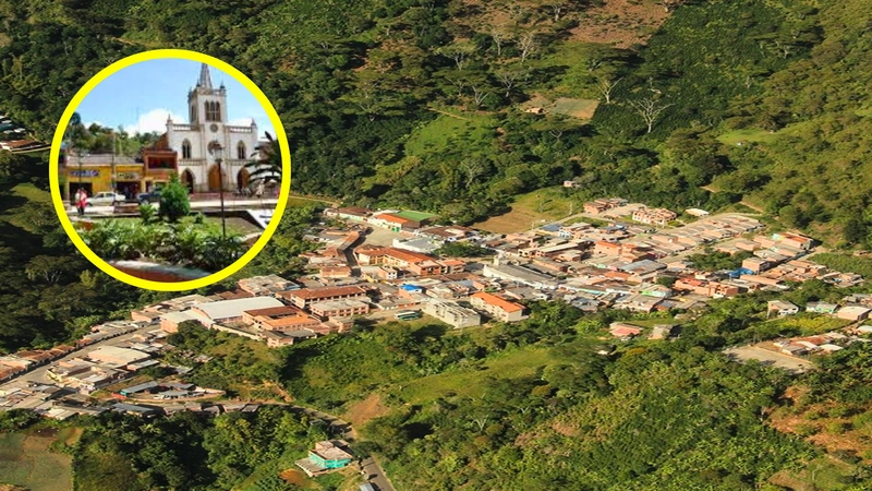 Para los más aventureros, Giraldo esconde cavernas poco conocidas, perfectas para hacer espeleología con guía, así como rutas de senderismo que atraviesan cafetales, cultivos de plátano y miradores naturales. Foto: Antioquia es Mágica