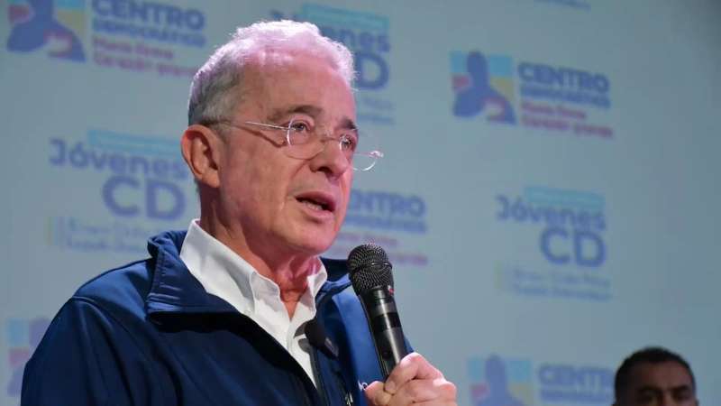 Tribunal Superior de Bogotá ordena la libertad inmediata del expresidente Uribe