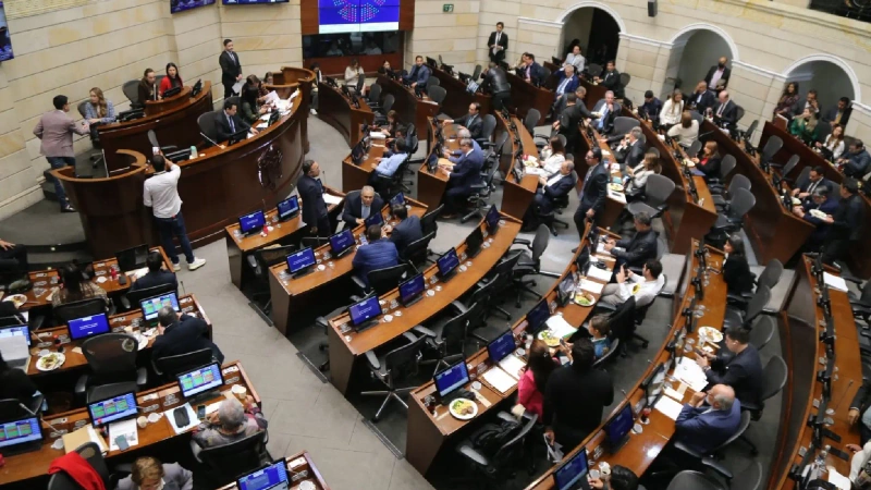 Reforma tributaria en Colombia: gobierno busca espacio de negociación en el congreso