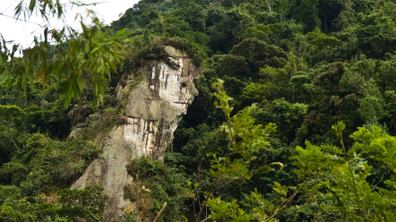 La Diosa del Espejo no es solo una curiosidad visual, sino parte de un paisaje sagrado milenario. Foto: Redes Sociales