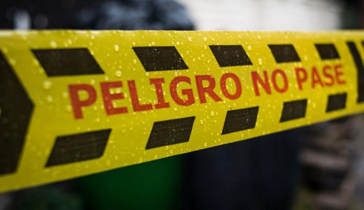 La víctima fue golpeada, extorsionada y obligada a entregar información antes de ser asesinada y abandonada en zona rural. Foto: internet.