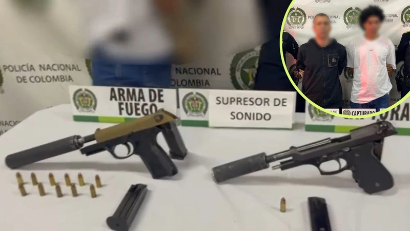 Estas fueron las 2 pistolas incautadas a los sospechosos. Estaban provistas de supresores de sonido o silenciadores.