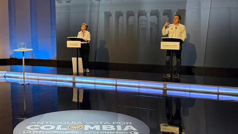 Cluadia López y Leonardo Huerta, de la Consulta de las Soluciones, midieron sus propuestas en Antioquia Vota por Colombia. Foto: TANoticias