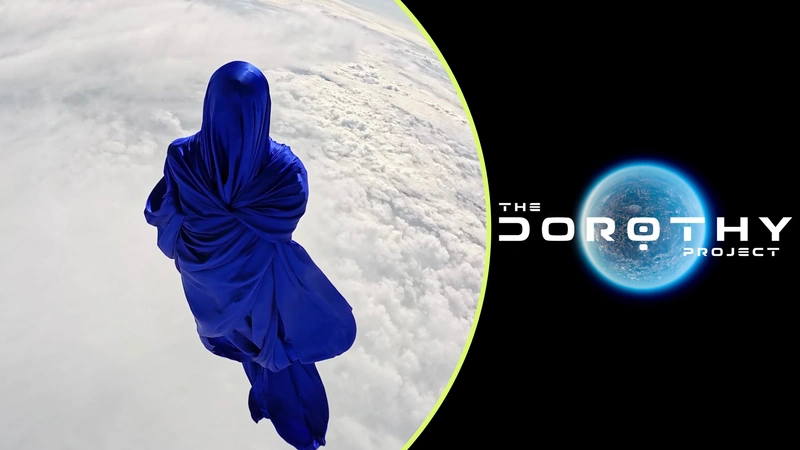 Fotos: captura de pantalla video 'Sculpture exposed to Space, Light, Gravity and Time'
