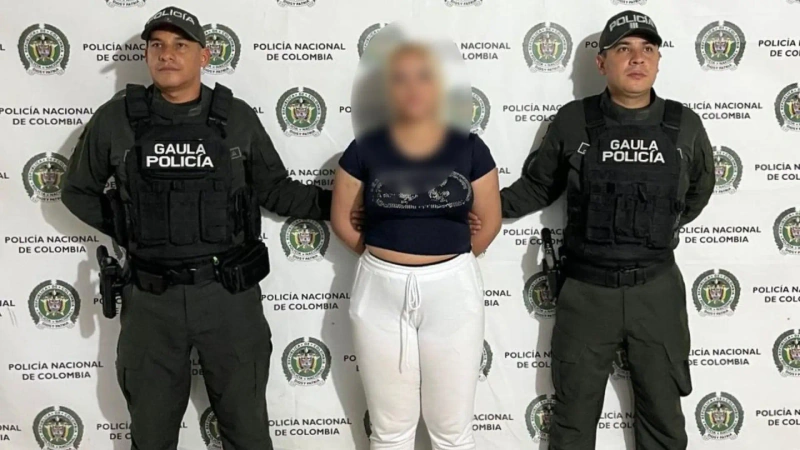 Las autoridades avanzan ahora en el proceso judicial contra la mujer capturada por el delito de extorsión. Foto: cortesía