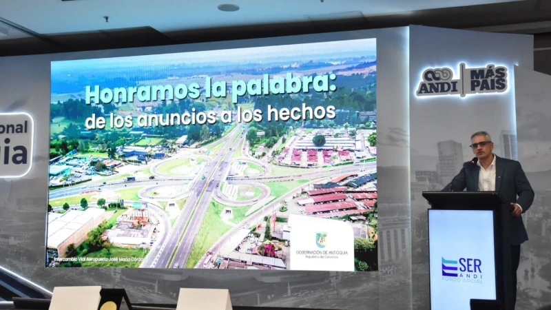 Gobernador de Antioquia, Andrés Julián Rendón Cardona, en el evento de la ANDI. Foto: tomada de X @ANDI_Colombia