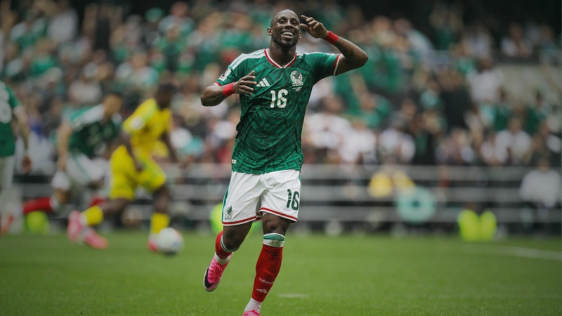 Julián Quiñones, delantero colombiano nacionalizado mexicano. Foto AFP