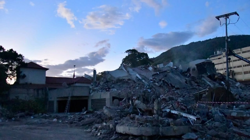 "Pensé que iba a morir con mi hijo": el relato de una sobreviviente de los terremotos en Venezuela