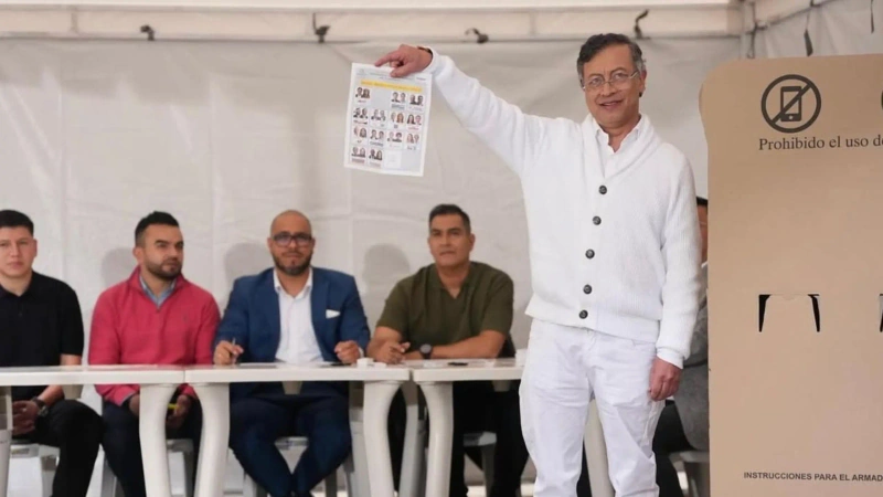El Gobierno aseguró que la Comisión de Acusación no tiene competencia para suspender a Petro. Foto: cortesía