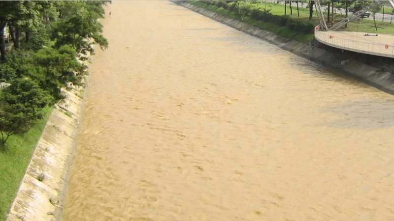 El caso aumenta la preocupación por los hallazgos de cadáveres en el río Medellín durante este año. Foto: cortesía Alcaldía de Medellín