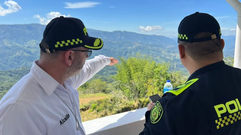 Regresó la Policía a Santa Ana, corregimiento de Granada, Antioquia. Foto: cortesía