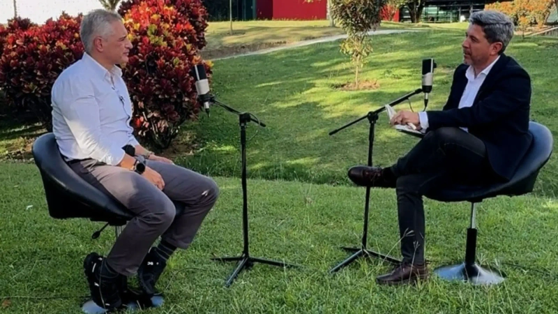 El gobernador de Antioquia, Andrés Julián Rendón Cardona, expuso la autonomía fiscal como una de las iniciativas que considera más importantes para el futuro del país. Foto: Teleantioquia