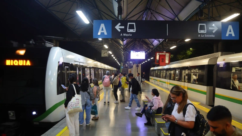 Las medidas buscan facilitar la movilidad de miles de personas que asistirán a los eventos y desfiles programados entre el 31 de julio y el 9 de agosto. Foto: cortesía Metro de Medellín
