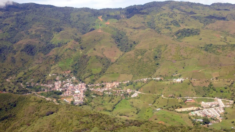 También existe un posible riesgo de confinamiento para otras comunidades rurales de Briceño. Foto: cortesía Gobernación de Antioquia