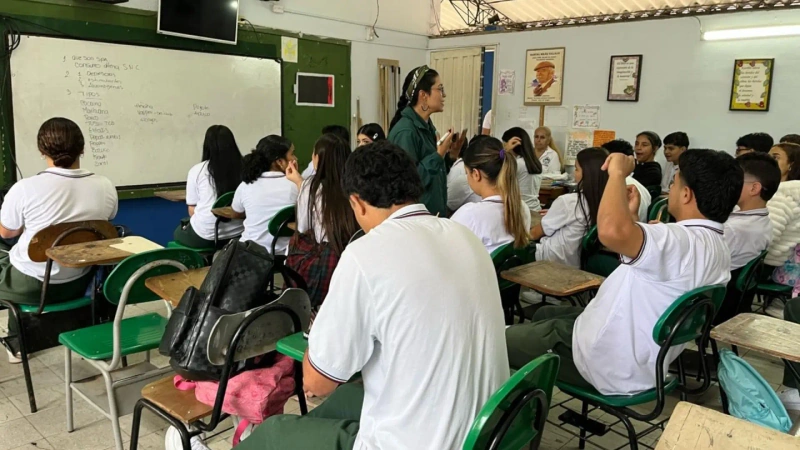 Antioquia mantiene jornada escolar: 250 sedes reportan afectaciones por el terremoto. Foto: Gobernación de Antioquia