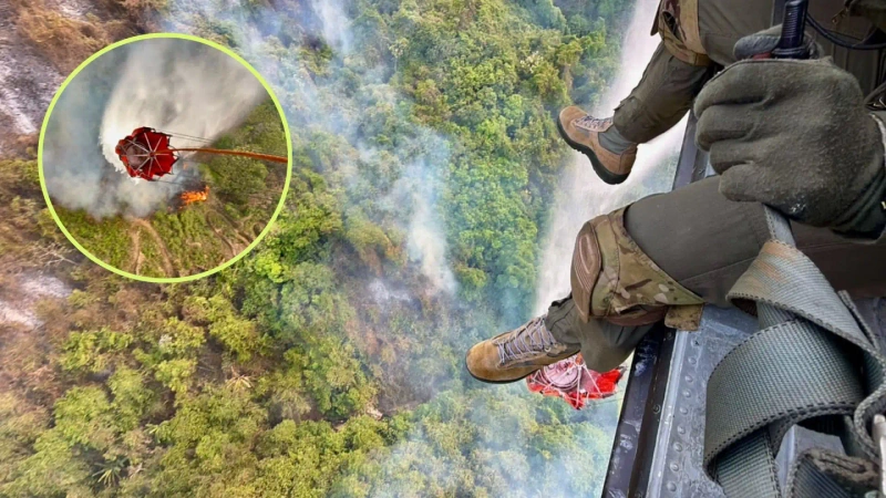 Las condiciones del terreno, el movimiento de rocas y los fuertes vientos han dificultades las labores para controlar la conflagración. Fotos: cortesía Fuerza Aeroespacial Colombiana