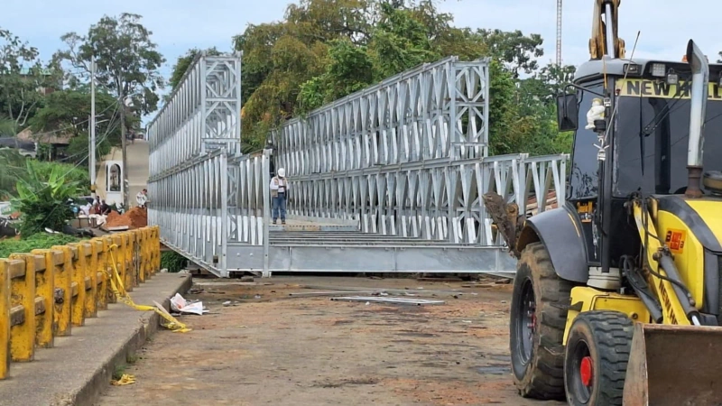 Terminaron la instalación del puente militar sobre el río San Juan. Foto: Teleantioquia.