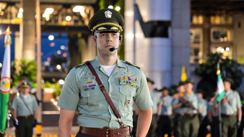 El nuevo comandante tiene más de 28 años de servicio en la Policía Nacional. Foto: cortesía Policía Antioquia