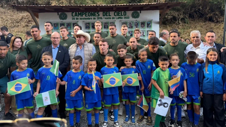 Chapecoense volvió a La Unión para un emotivo homenaje a 10 años del accidente aéreo