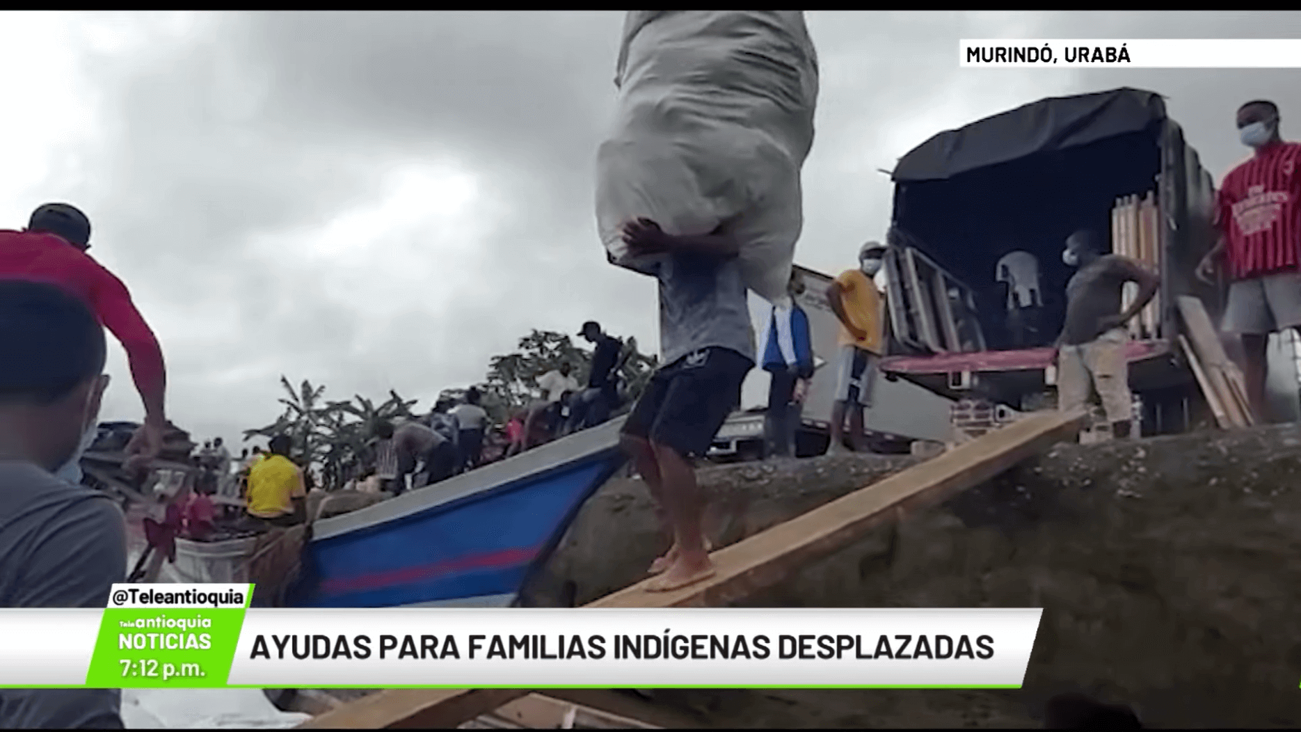 Ayudas para familias indígenas desplazadas