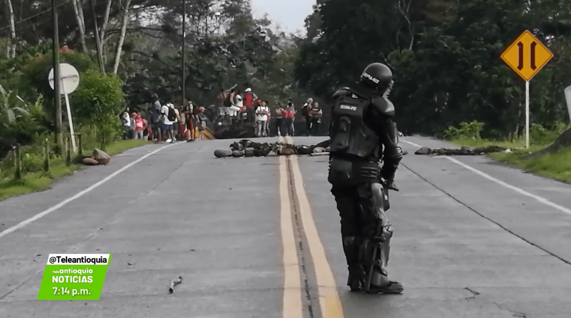 Cuarto día de protestas, siguen bloqueos en vía