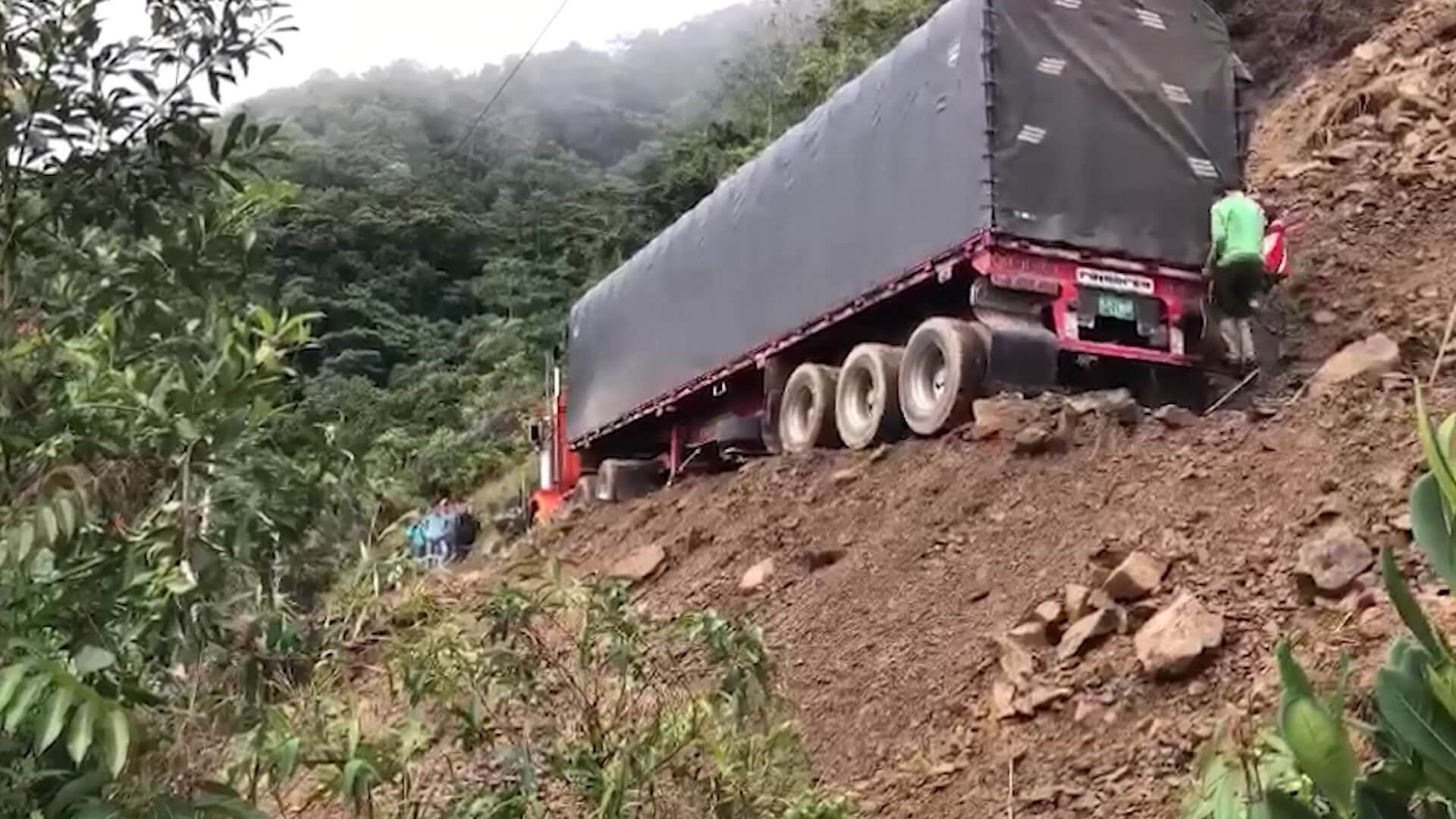 Desabastecimiento de gas por derrumbes en vía a Urrao