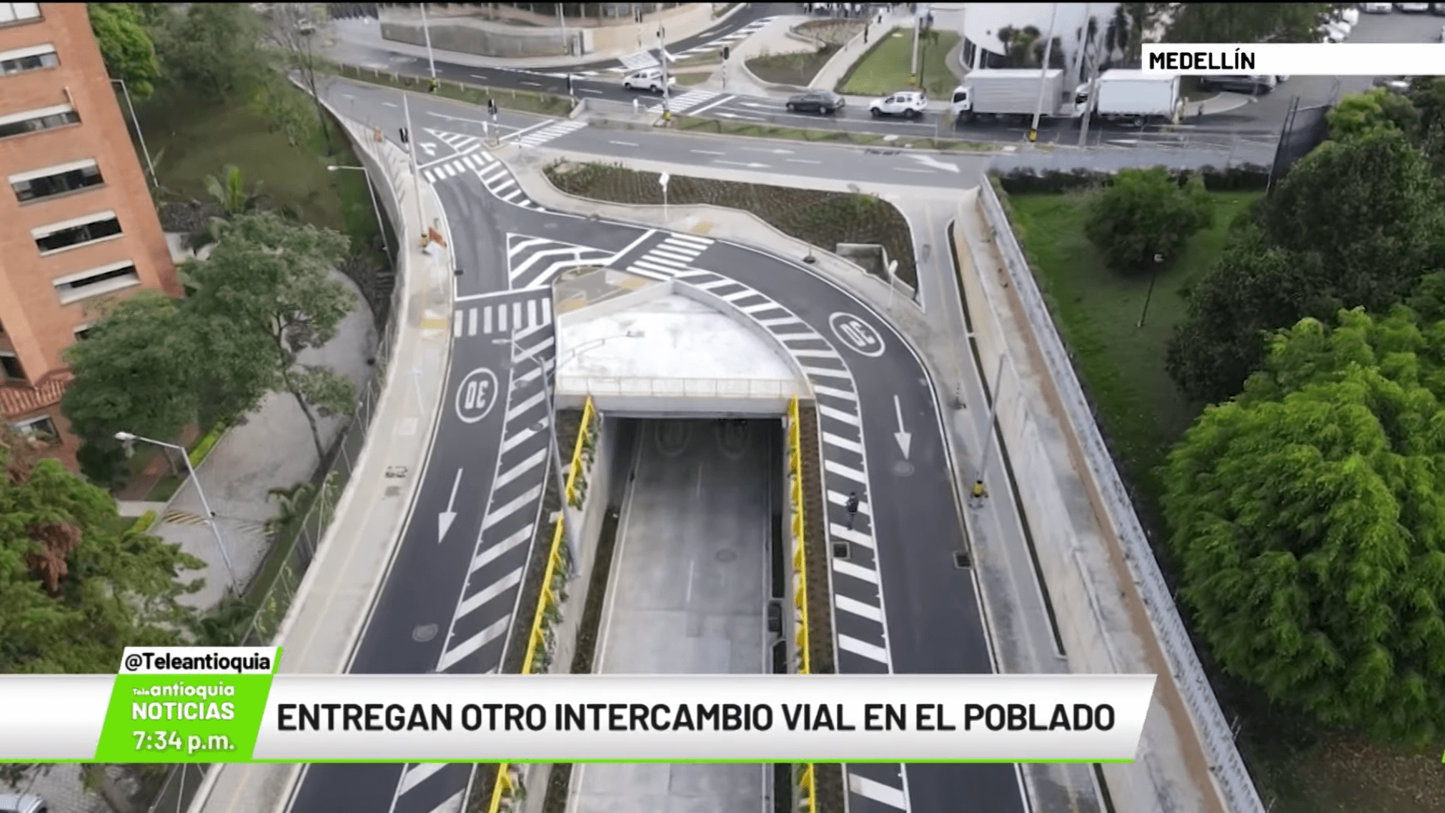 Entregan otro intercambio vial en El Poblado