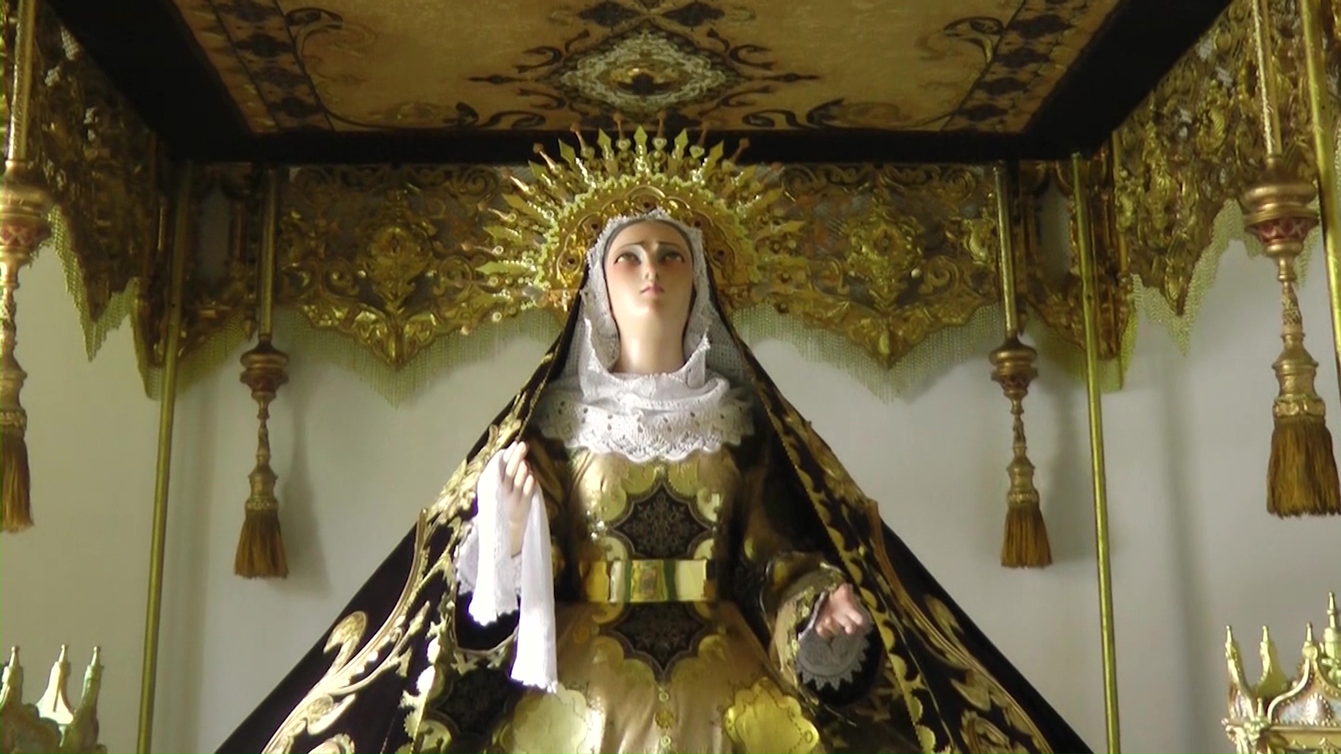 Emblemática exposición de arte religiosa en Andes