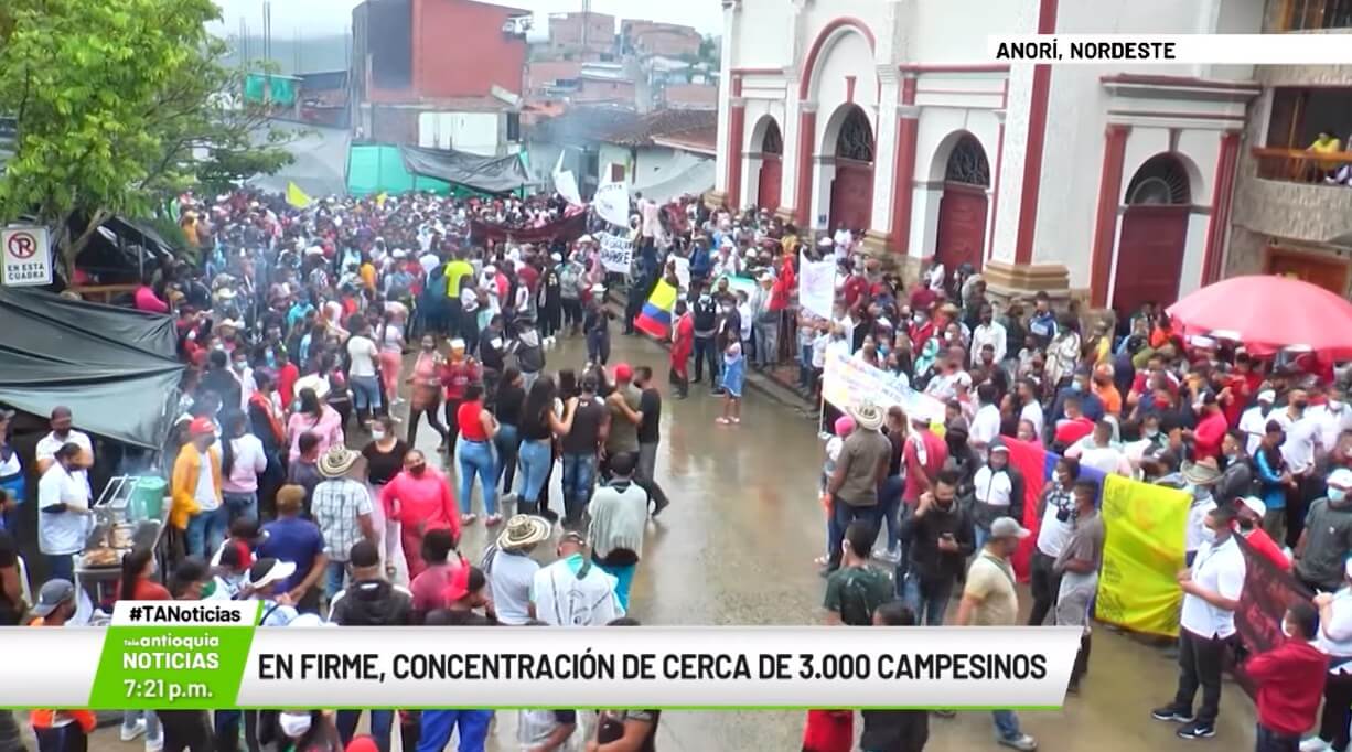 En firme, concentración de cerca de 3.000 campesinos en Anorí