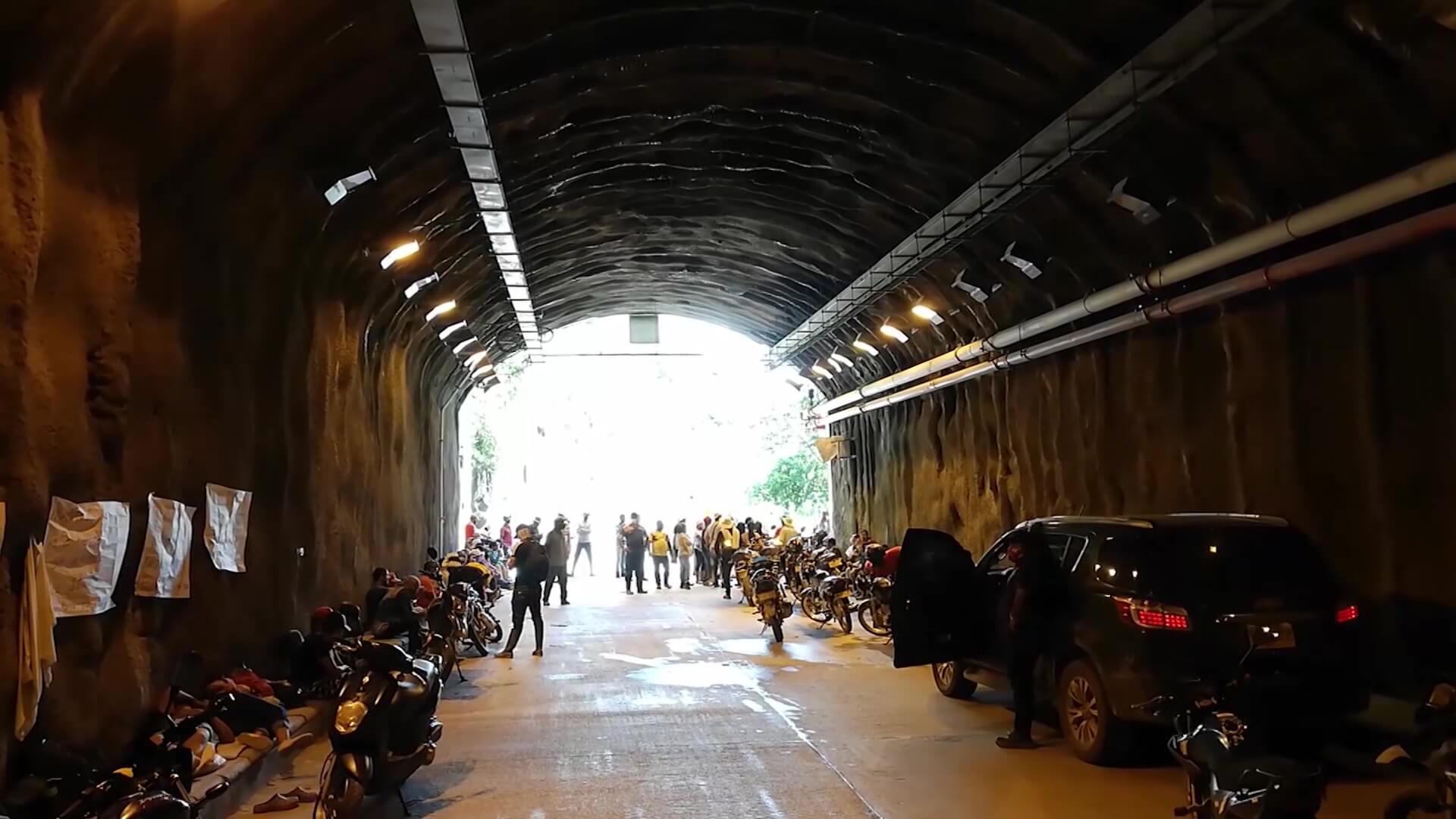 Cerca de 300 personas bloquean viaducto en Hidroituango