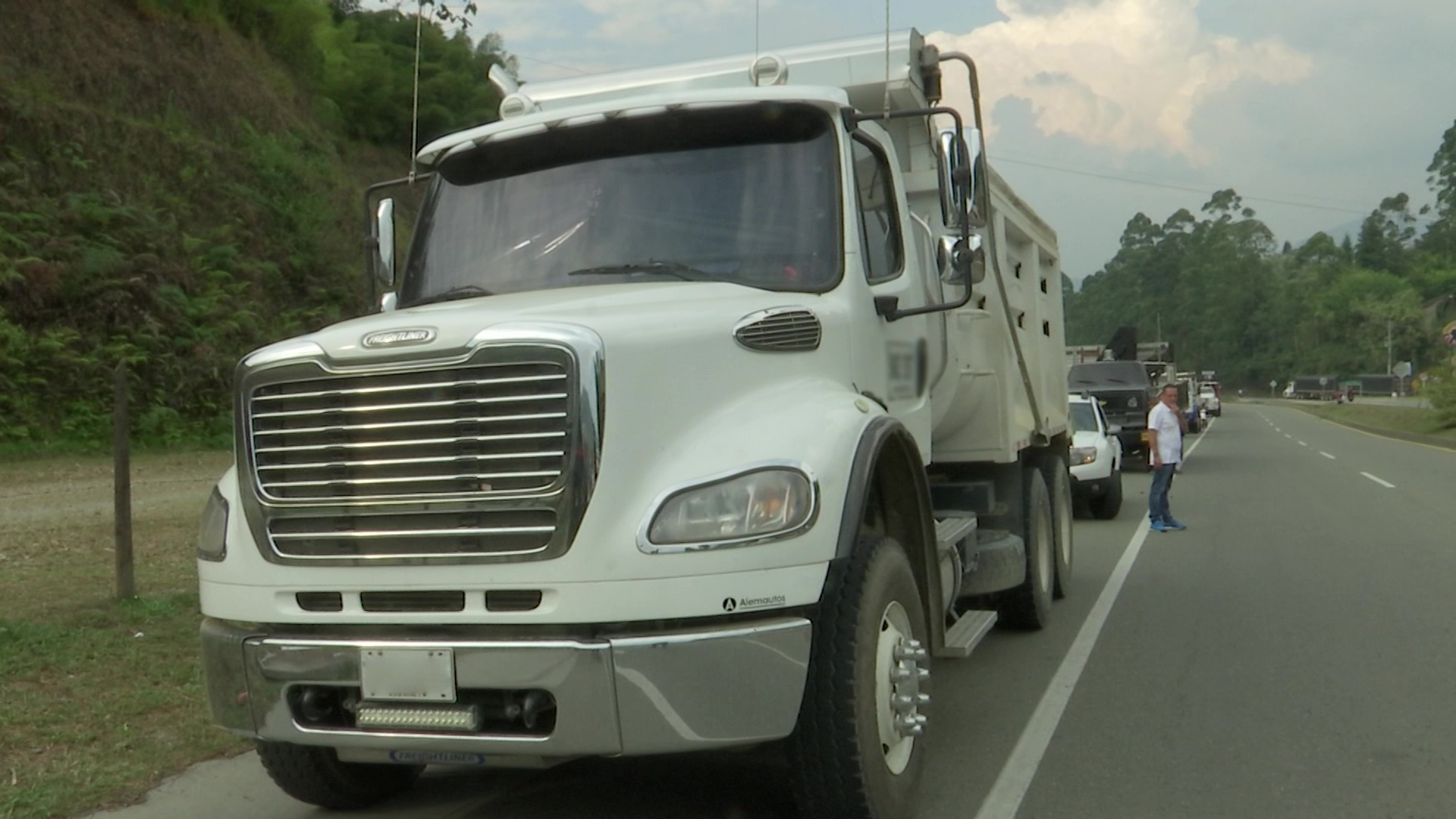 Los camioneros apagan sus motores en protesta