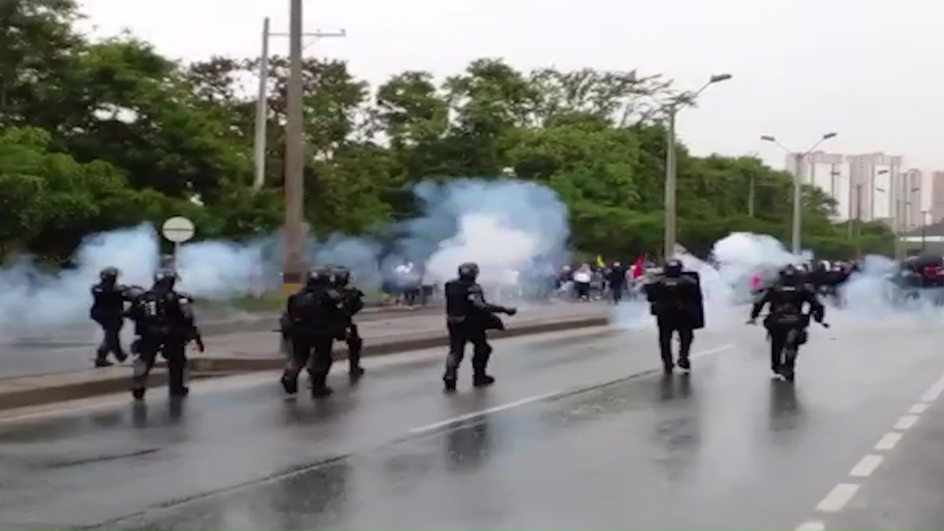 Marcha del norte terminó en desmanes