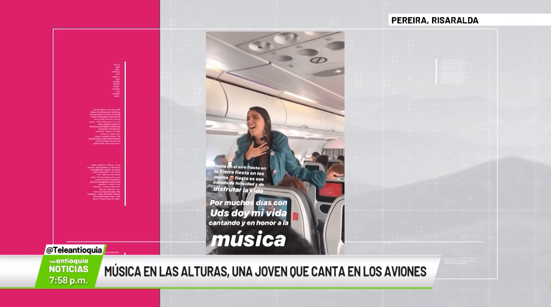 Música en las alturas, una joven que canta en los aviones