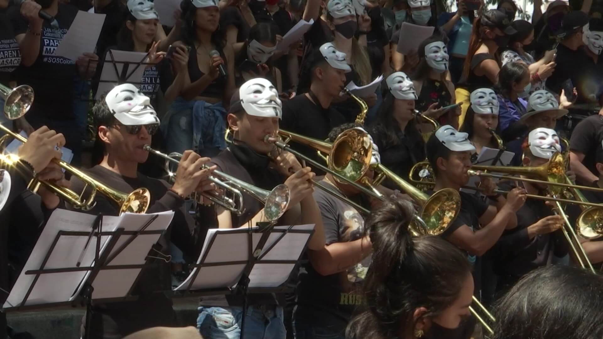 «No amenizamos marchas; pedimos nuestros derechos»: artistas