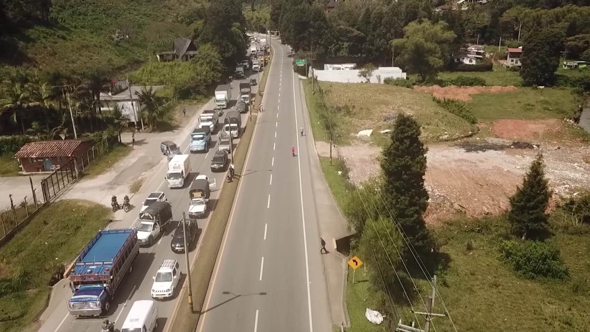 Por protesta se presenta bloqueo en vía Medellín-Bogotá