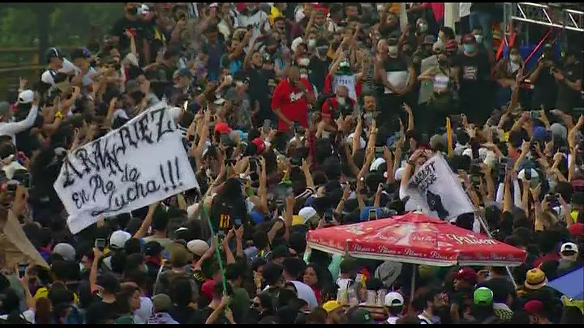 Sigue la búsqueda de manifestantes