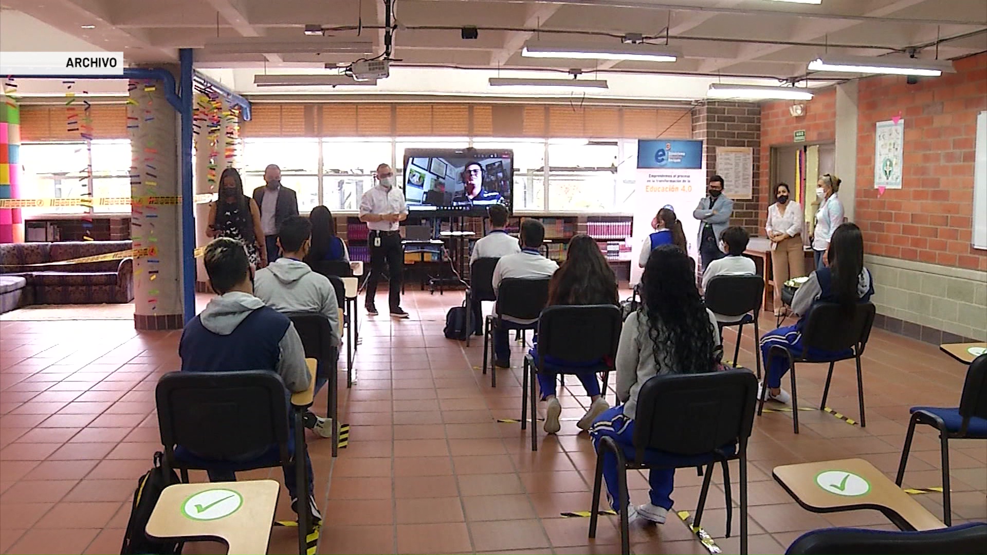 Sin vacunación docentes de educación no formal