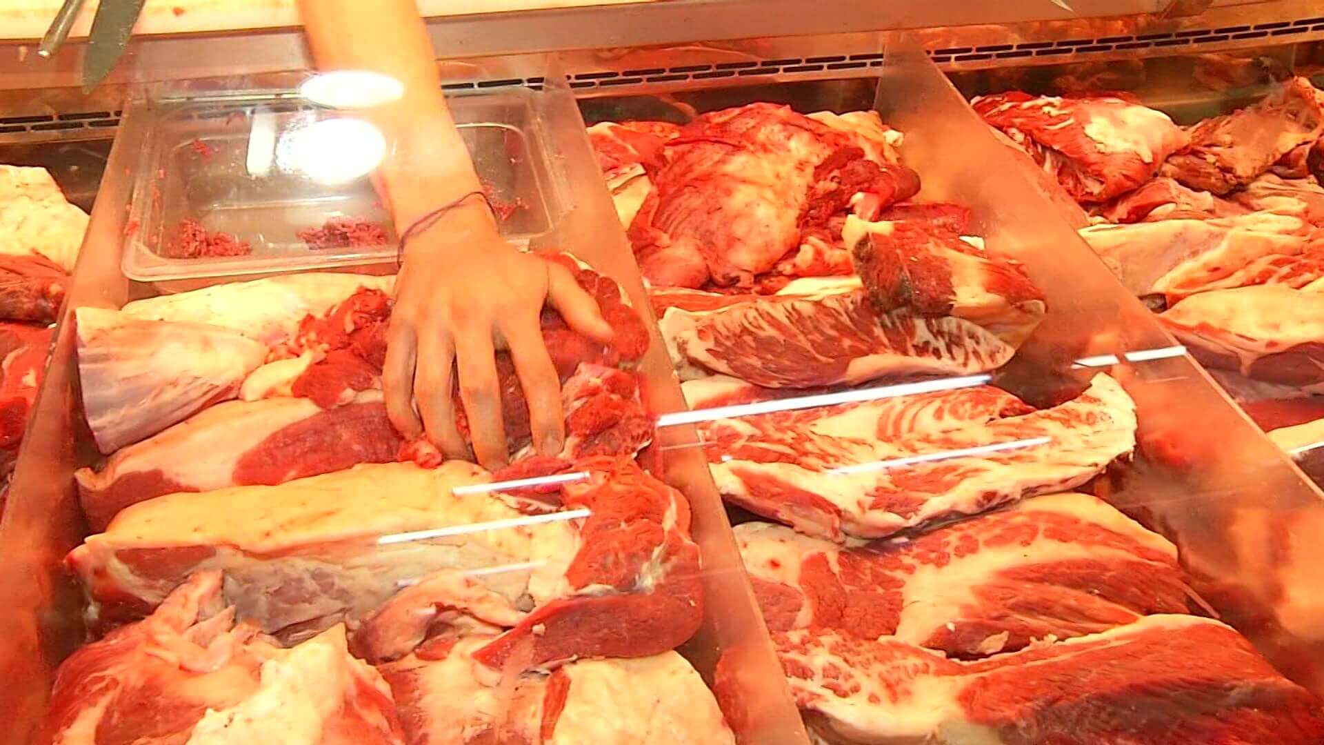 Sube precio de la carne de res y del pollo