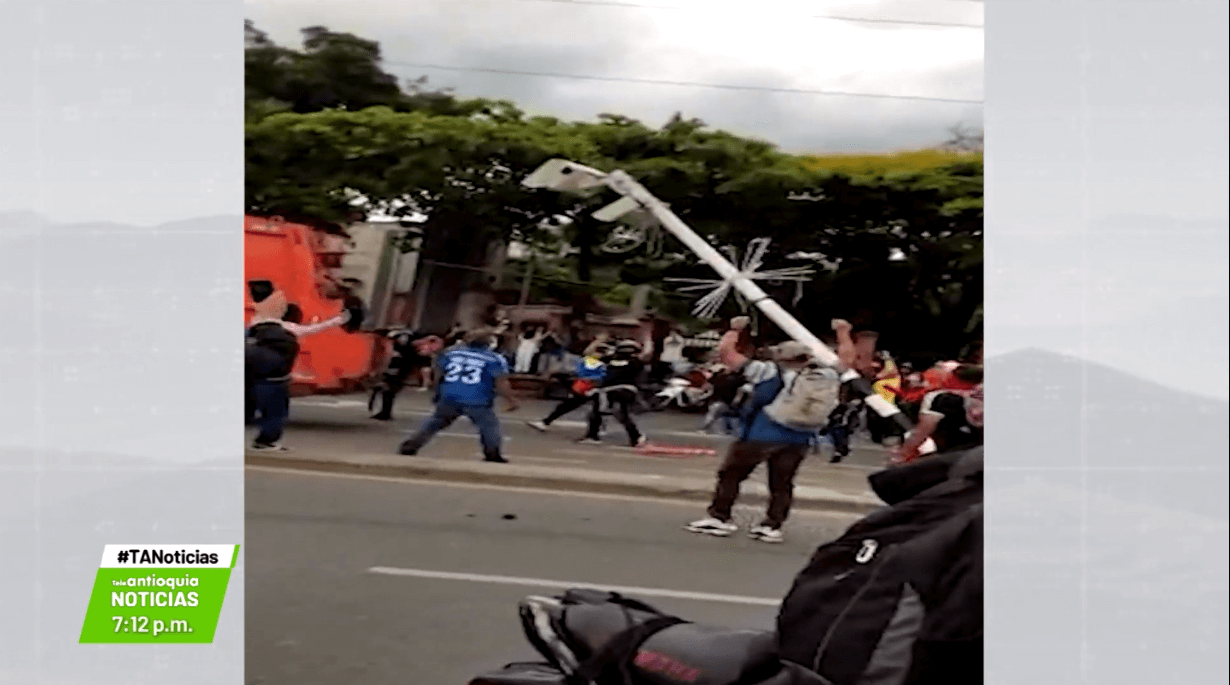 Van 12 cámaras de fotodetección destruidas durante marchas