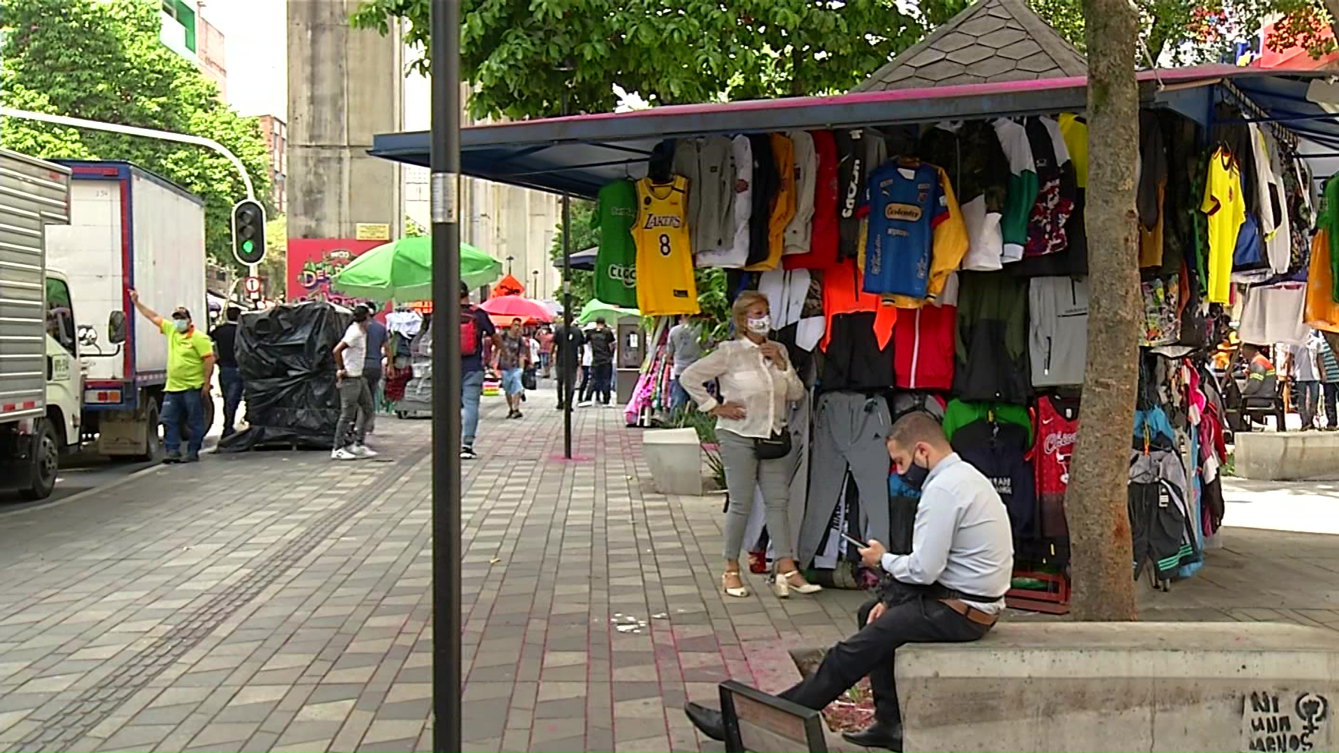 Mañana reabren comercio en el centro de Medellín