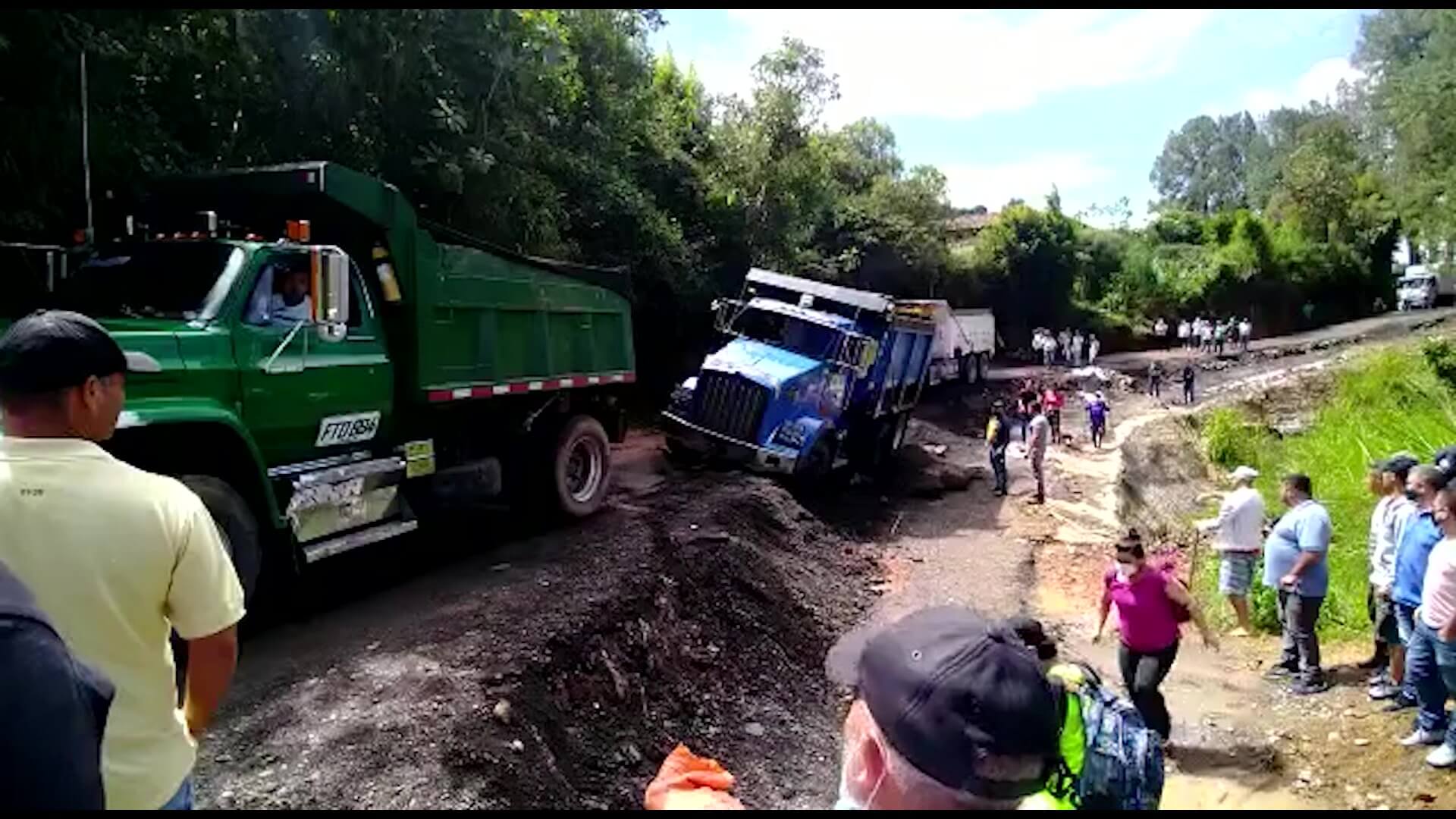 Intervienen la vía principal para evitar la incomunicación