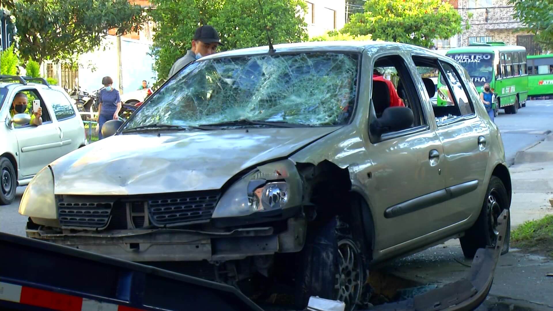 Persecución termina en accidente