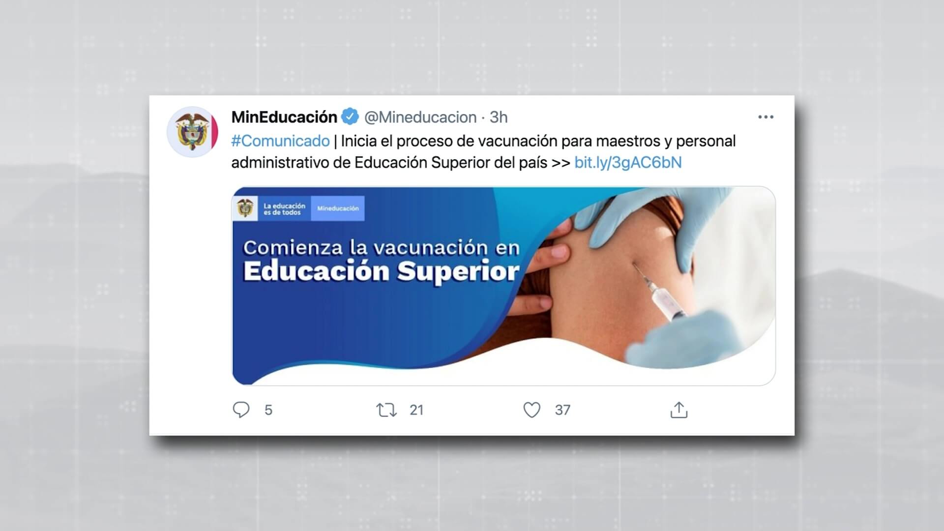 Vacunación para maestros de educación superior