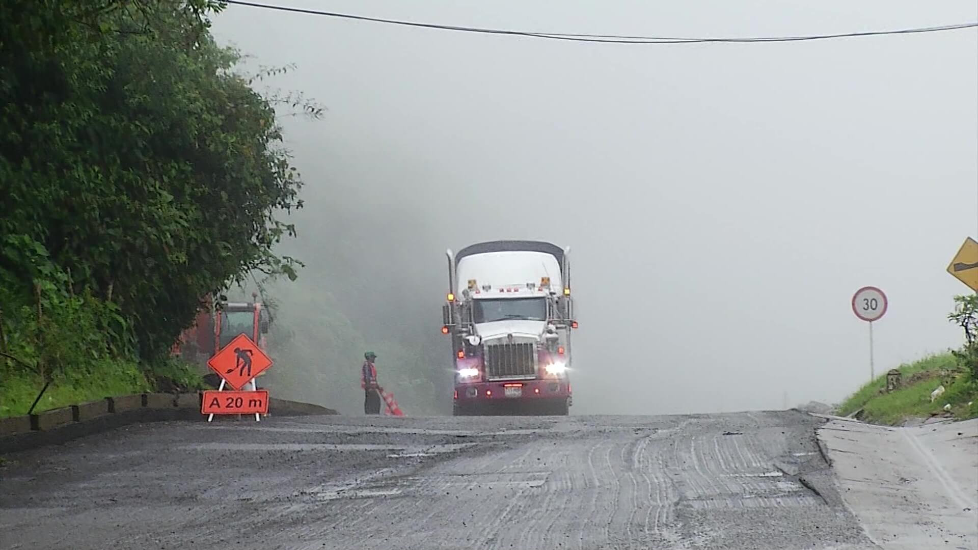 Puntos críticos en las vías por cuenta de las lluvias