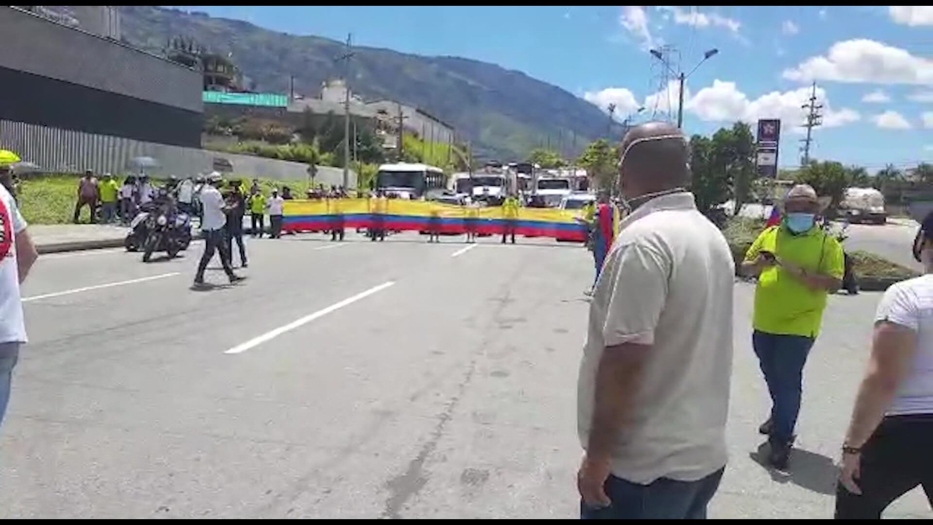 Caravana contra peajes en el norte metropolitano