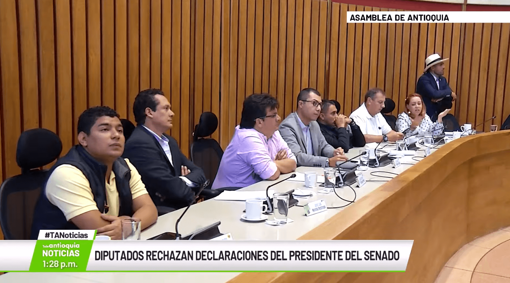 Diputados rechazan declaraciones del presidente del Senado