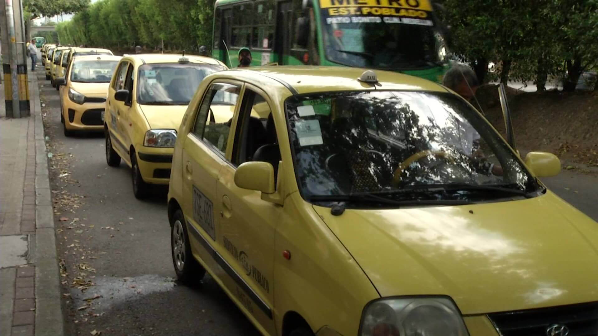 El lunes 2 de agosto rotará pico y placa de taxis