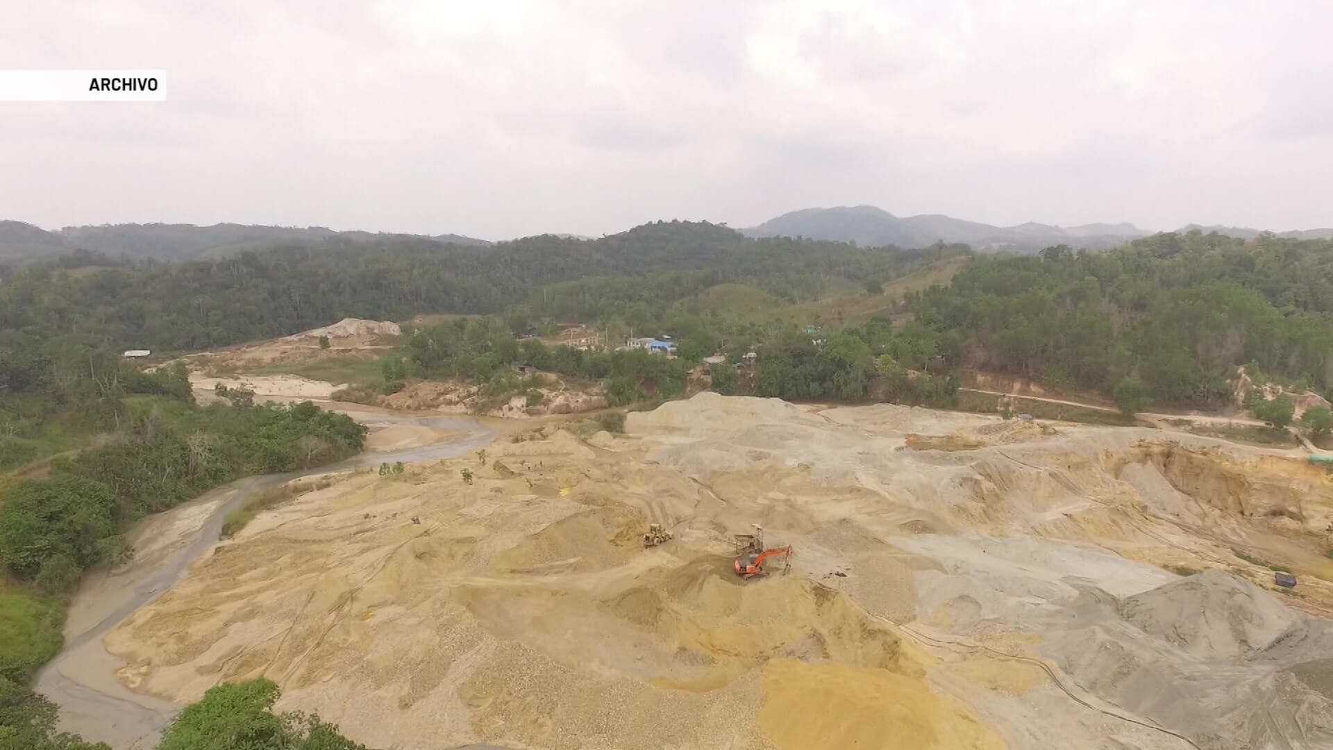 Operación estructural contra minería ilegal