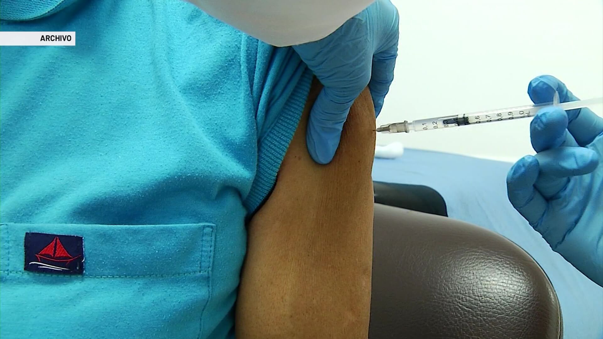 Vacunación en Medellín va en 30 %, dice veeduría